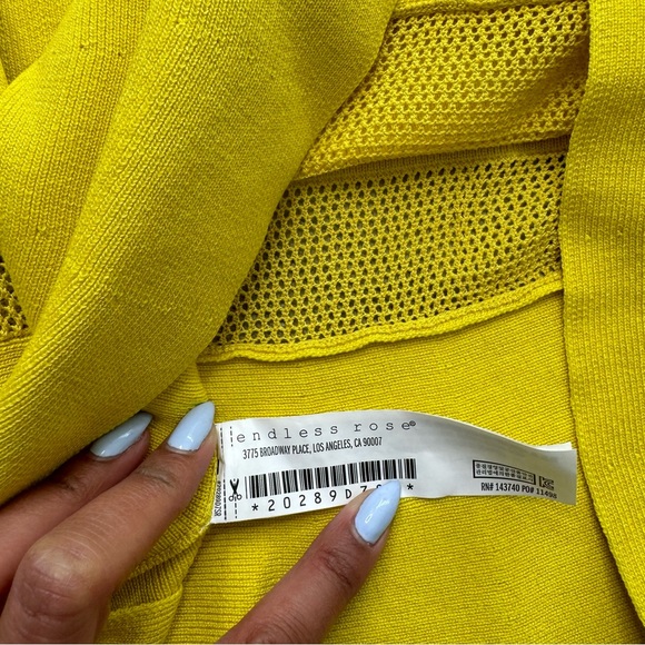 ENDLESS ROSE Yellow Off the Shoulder dress Size Small - Picture 12 of 13